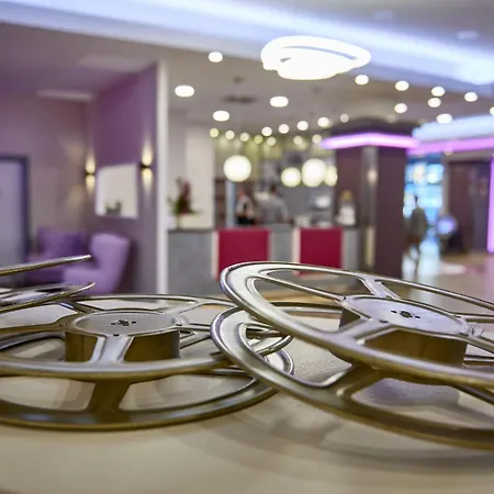 Hollywood Media Am Kurfuerstendamm Berlin