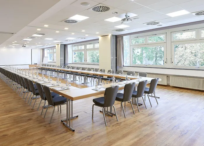 Hollywood Media Am Kurfuerstendamm Hotel 4*