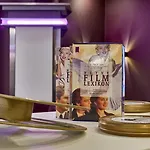 Hollywood Media Am Kurfuerstendamm 4*