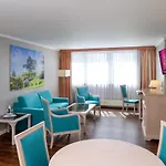 Hollywood Media Am Kurfürstendamm Hotel 4*