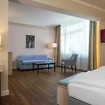 Hotel Hollywood Media Am Kurfürstendamm 4*