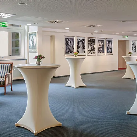 Hollywood Media Am Kurfuerstendamm Hotel Berlim