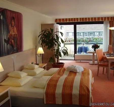 Hollywood Media Am Kurfuerstendamm Hotel