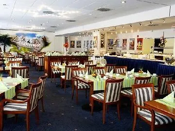 Hollywood Media Am Kurfürstendamm Hotel 4*