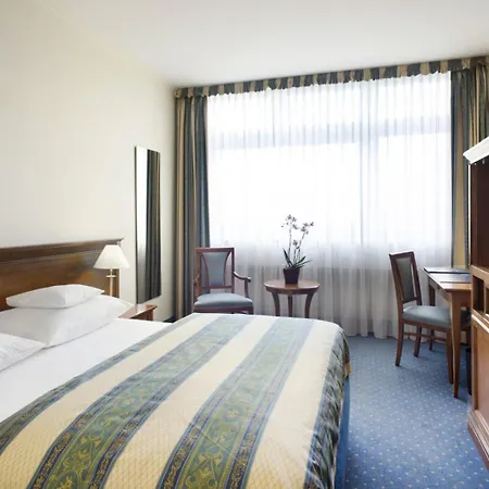 Hollywood Media Am Kurfuerstendamm Hotel 4*