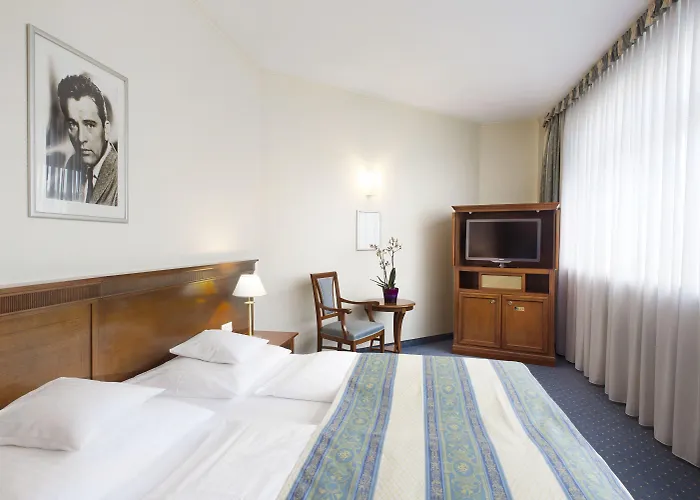 Hollywood Media Am Kurfuerstendamm