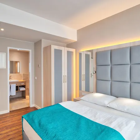 호텔 헐리우드 미디어 암 쿠르퓌르스텐담 베를린