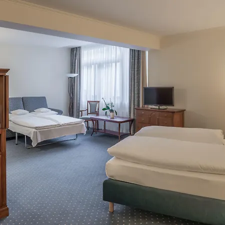 호텔 헐리우드 미디어 암 쿠르퓌르스텐담