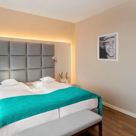 호텔 헐리우드 미디어 암 쿠르퓌르스텐담 베를린