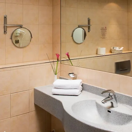 헐리우드 미디어 암 쿠르퓌르스텐담 호텔 베를린