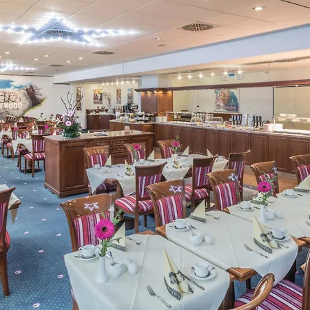 호텔 헐리우드 미디어 암 쿠르퓌르스텐담 베를린