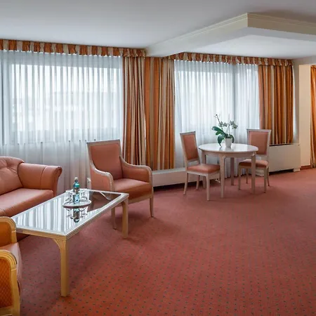 호텔 헐리우드 미디어 암 쿠르퓌르스텐담