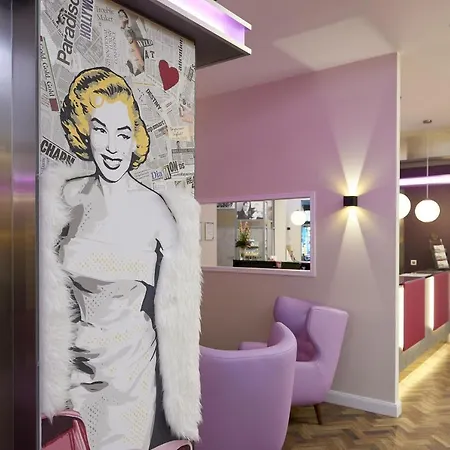 Hollywood Media Am Kurfuerstendamm 4* Berlijn